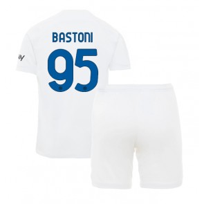 Inter Milan Alessandro Bastoni #95 Gostujuci Dres za Dječji 2023-24 Kratak Rukavima (+ kratke hlače)